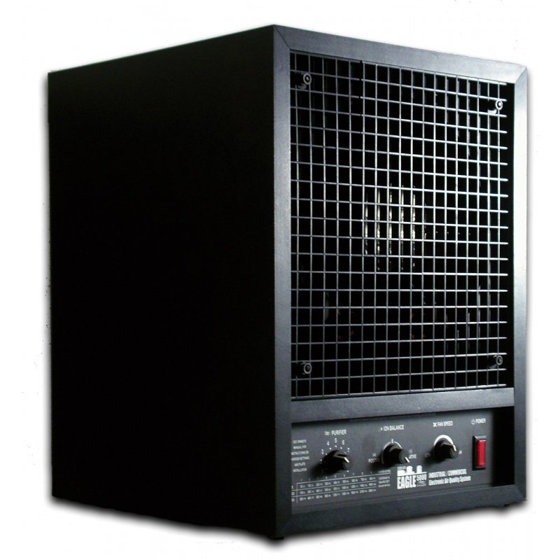 Purificador de aire Eagle 5000 con doble ionizacion, ozono y filtro carbono especial eliminación olores y humos