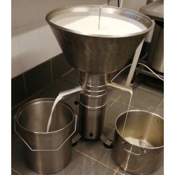 Separador de nata y leche desnatada para la elaboración de mantequilla LCFJ 350 litros/h EAR