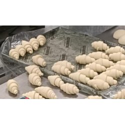 Maquina formadora de croissant (Cruasán - Medias lunas) en línea de sobremesa F-253XL