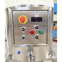Mini pasteurizadora para leche y quesos de 200 litros con brazo inclinado, panel frontal y reductor de salida Scovali