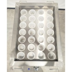 Mesa de desuerado con ruedas para la elaboración de quesos para moldes de medidas 900x600x700 mm