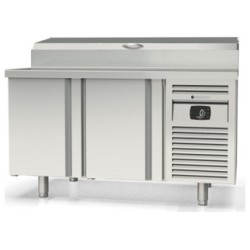 Mesa fría Salad Chef MFEI70-135 con expositor para 8 cubetas GN 1/4 y 2 puertas