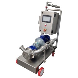 Bomba dosificadora y contalitros Eurofill 60 con pantalla táctil y radiocontrol 4 kW