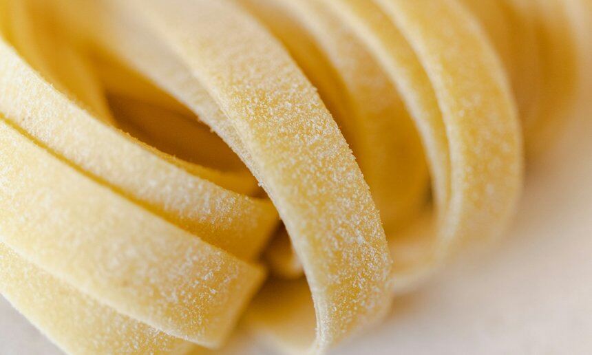 Tagliatelle de pasta fresca